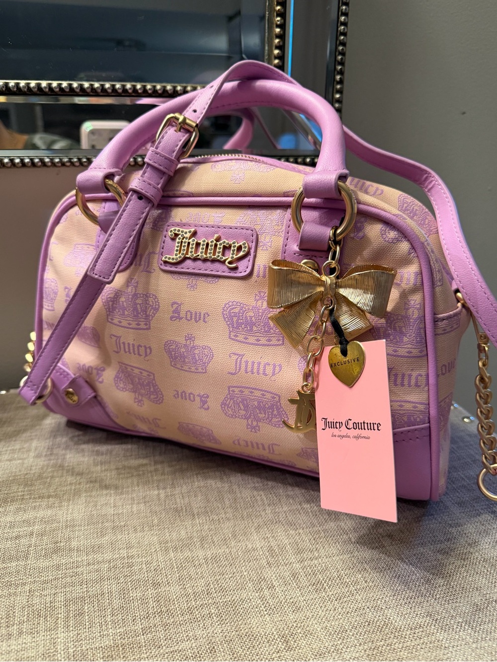 Exclusive Juicy Couture Pink and Cream Logo Bow Charm Crossbody Bag - Picture 2 of 13